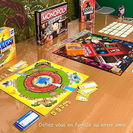 Maison "Jungle House" 90 M2 Billard, Retroprojecteur, Bar A Jeux , Vinyle, Wifi Fibre, Ideal Pro & Famille A Montbrison Ngoại thất bức ảnh