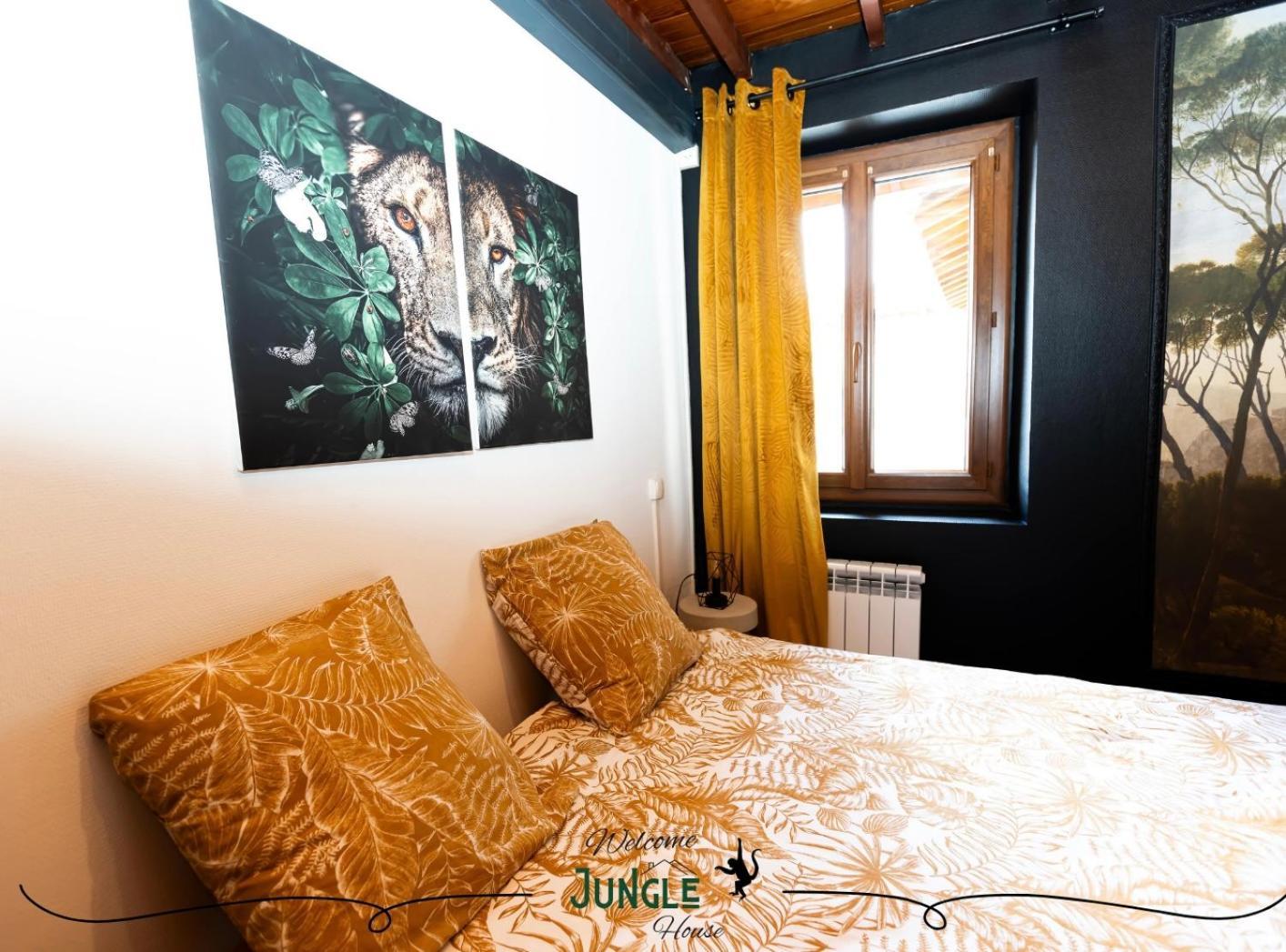 Maison "Jungle House" 90 M2 Billard, Retroprojecteur, Bar A Jeux , Vinyle, Wifi Fibre, Ideal Pro & Famille A Montbrison Ngoại thất bức ảnh