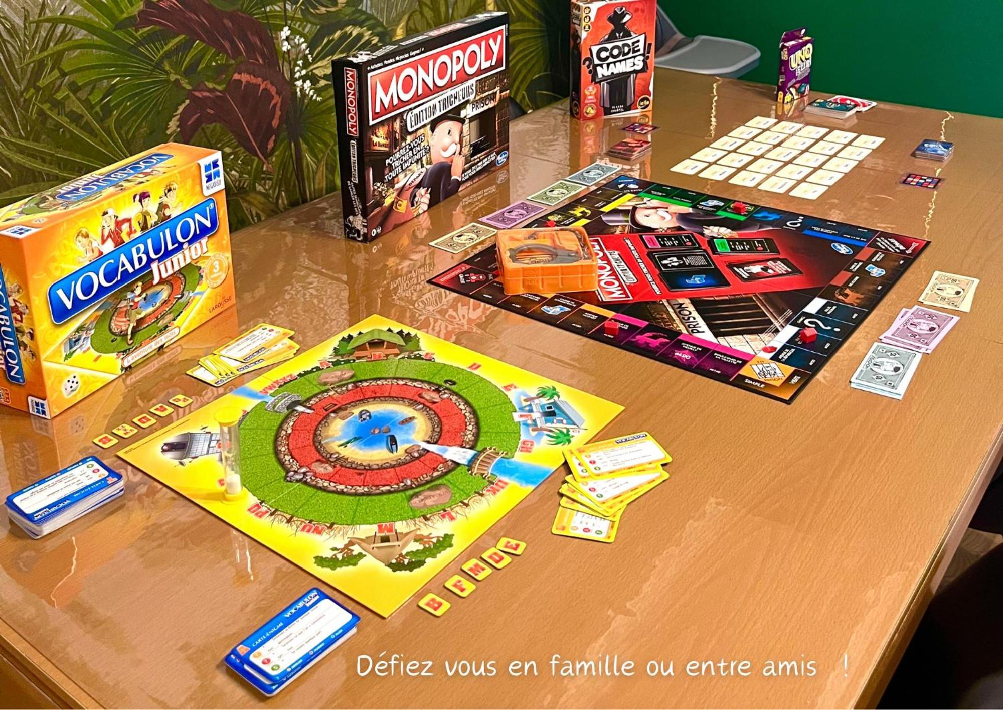Maison "Jungle House" 90 M2 Billard, Retroprojecteur, Bar A Jeux , Vinyle, Wifi Fibre, Ideal Pro & Famille A Montbrison Ngoại thất bức ảnh
